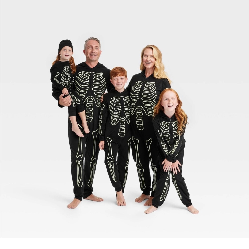 New hide and eek skeleton zippered front fleece bones pjs  size M